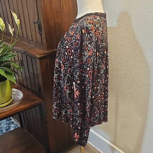 Nurture By Westbound Floral Print Long Sleeve Top - Picture 3 of 7